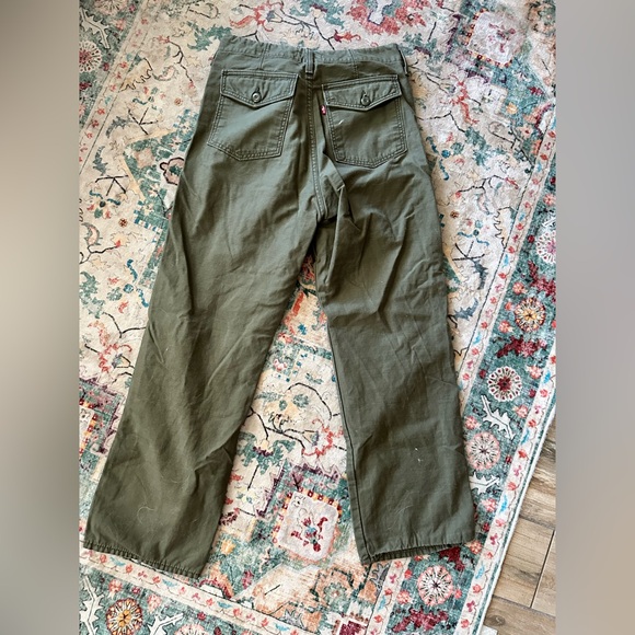 Levi's Olive Green Women's Utility Pants - Picture 3 of 3
